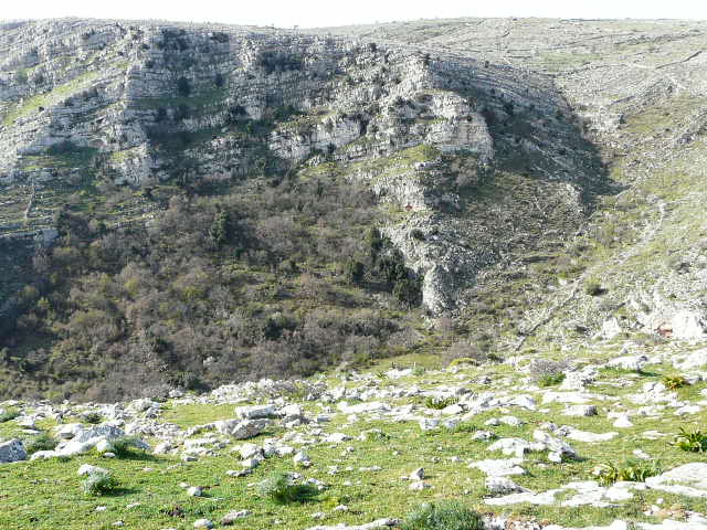 Monte Ividori con valle di Vituro...e vista sul Tavoliere